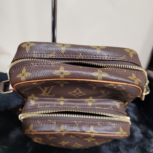 LV Amazon - Picture 11 of 16